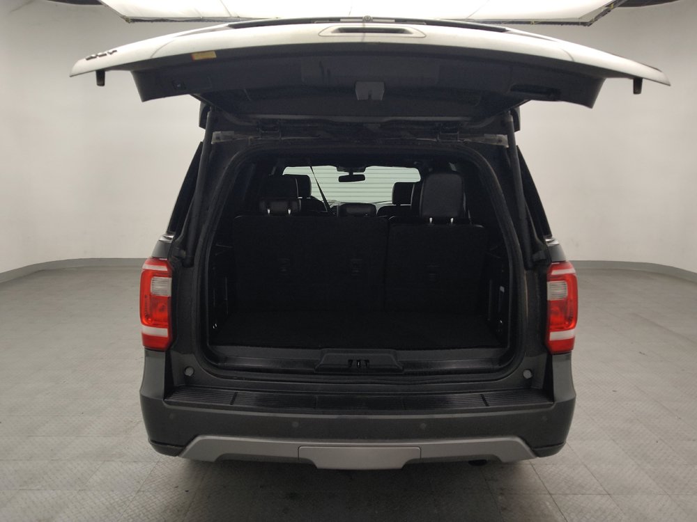 Used 2020 Ford Expedition XLT w/ Equipment Group 202A RWD image 29
