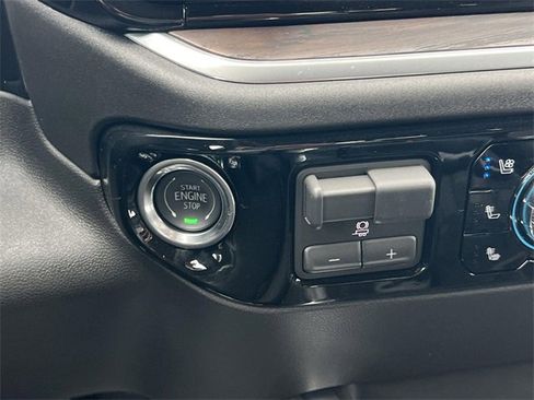 New 2026 GMC Sierra 1500 SLT w/ SLT Premium Plus Package image 19