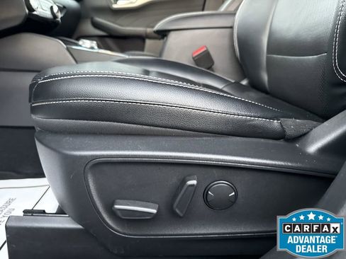 Used 2022 Ford Escape SEL w/ Technology Package image 14