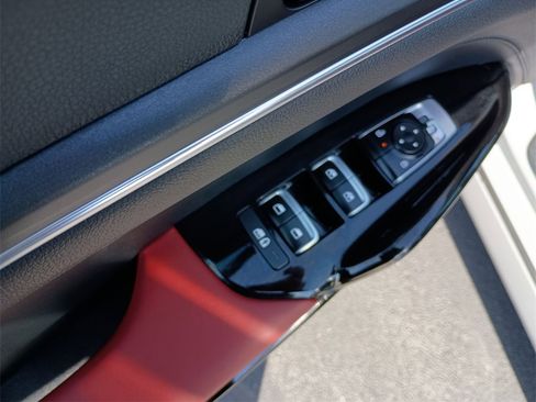 Certified 2025 Kia K5 GT-Line w/ GT-Line Premium Package image 19