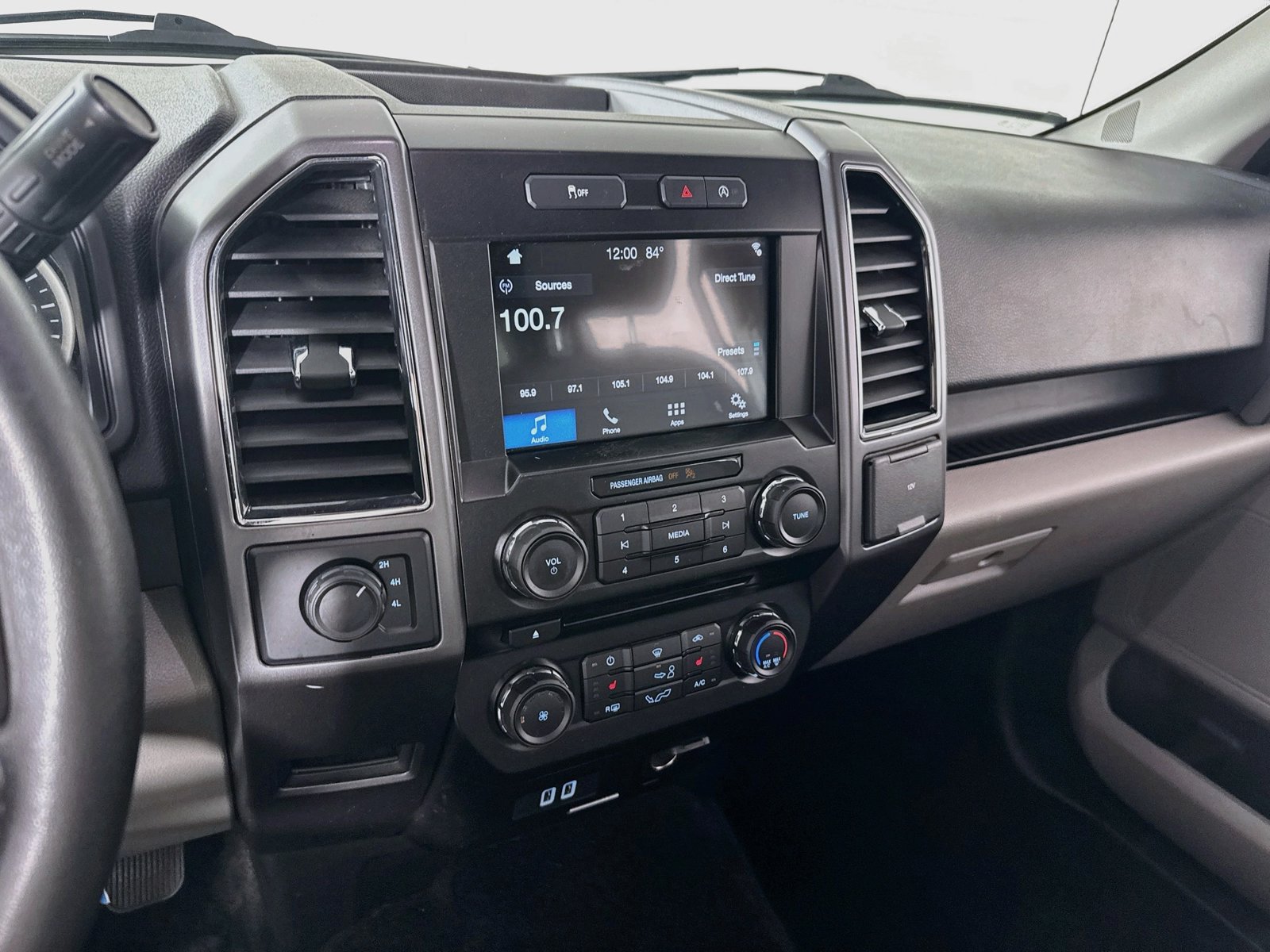 Used 2018 Ford F150 XLT w/ Equipment Group 302A Luxury AWD/4WD image 15