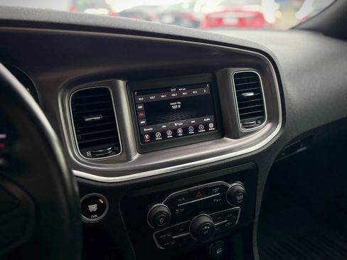 Used 2020 Dodge Charger SXT image 14