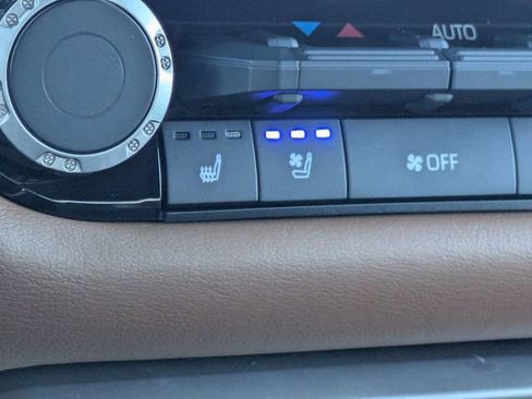 Used 2023 Toyota Tundra 1794 Edition image 21