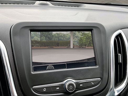 Used 2022 Chevrolet Equinox LT FWD image 21