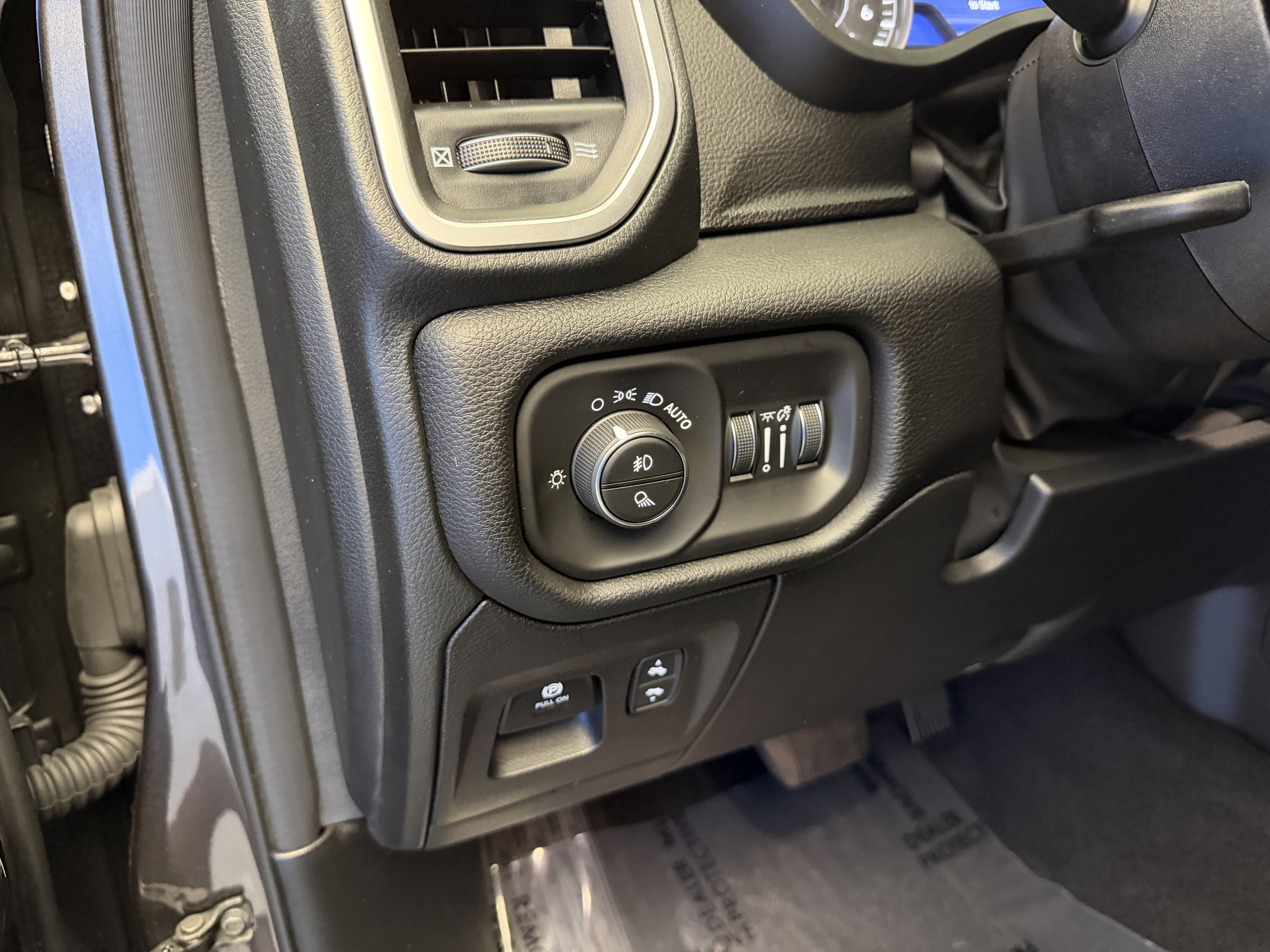 Used 2026 RAM 1500 Big Horn AWD/4WD image 15