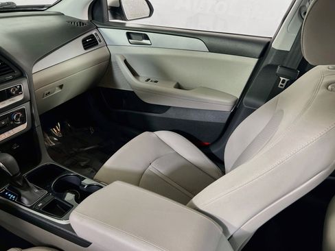 Used 2019 Hyundai Sonata SE w/ Cargo Package FWD image 21