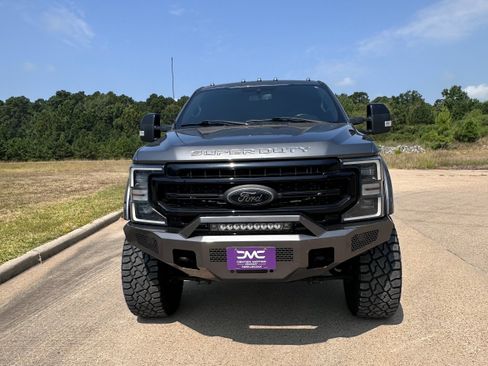 Used 2022 Ford F250 Lariat w/ Black Appearance Package AWD/4WD image 5