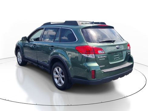 Used 2014 Subaru Outback 2.5i Limited w/ Moonroof Package AWD/4WD image 4