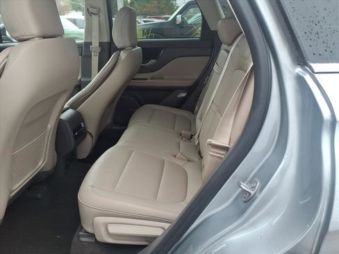 Certified 2023 Lincoln Corsair Standard w/ Equipment Group 101A image 9