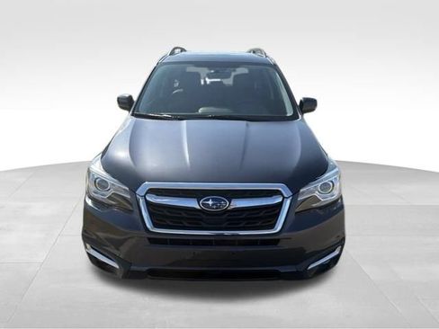 Used 2018 Subaru Forester 2.5i Touring AWD/4WD image 9