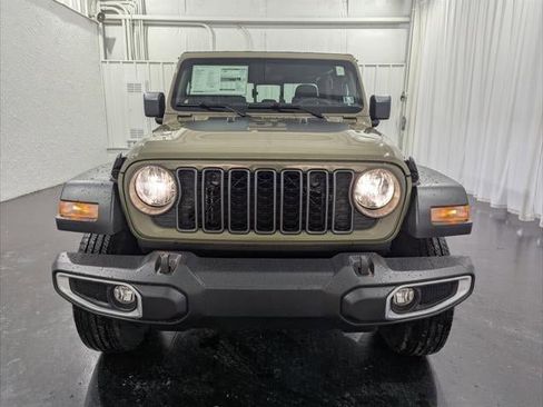 New 2026 Jeep Gladiator Sport image 30