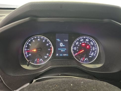 Used 2022 Toyota RAV4 LE FWD image 8