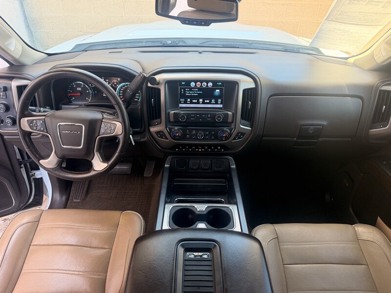 Used 2017 GMC Sierra 2500 Denali w/ Duramax Plus Package AWD/4WD image 27