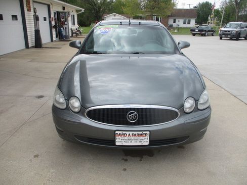 Used 2005 Buick LaCrosse CXL FWD image 3
