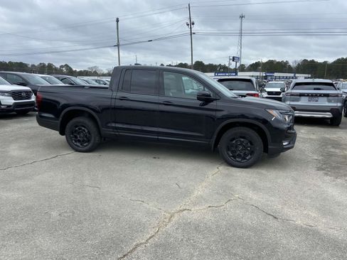 New 2025 Honda Ridgeline Sport+ image 2