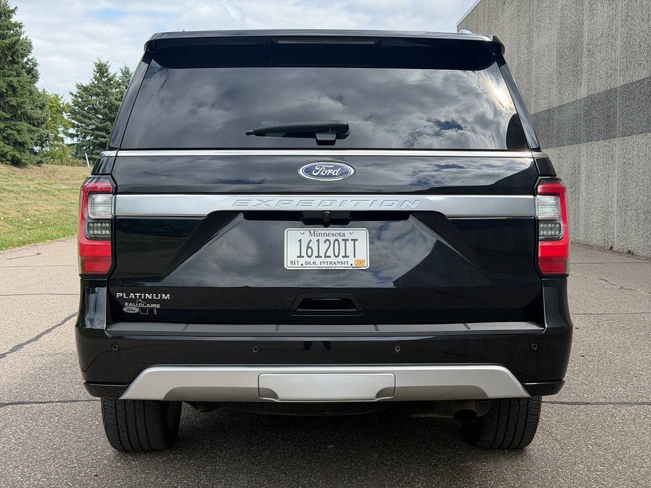 Used 2019 Ford Expedition Platinum AWD/4WD image 5