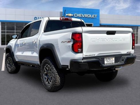 New 2026 Chevrolet Colorado ZR2 w/ Technology Package AWD/4WD image 3