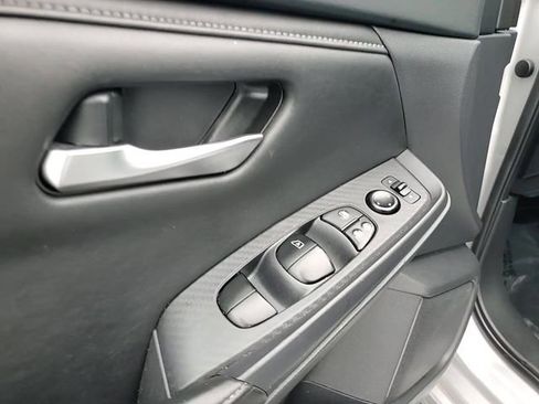 Used 2023 Nissan Sentra SV image 13