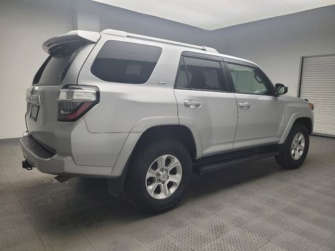 Used 2018 Toyota 4Runner SR5 image 10
