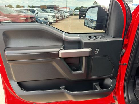 Used 2019 Ford F150 XLT w/ Equipment Group 302A Luxury AWD/4WD image 10