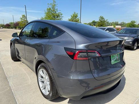Used 2023 Tesla Model Y Long Range AWD/4WD image 6