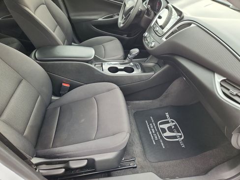 Used 2024 Chevrolet Malibu LS image 12