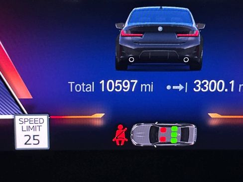 Used 2024 BMW 330e xDrive w/ Premium Package image 25