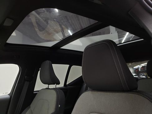 New 2026 Volvo XC40 B5 Core w/ Climate Package image 7