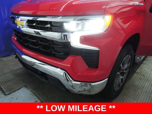 Used 2025 Chevrolet Silverado 1500 LT AWD/4WD image 42