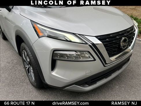 Used 2021 Nissan Rogue SV FWD image 7