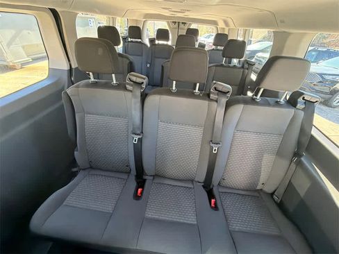 Used 2023 Ford Transit 350 XLT image 19