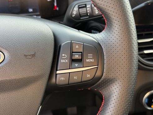 Used 2025 Ford Escape ST-Line image 17