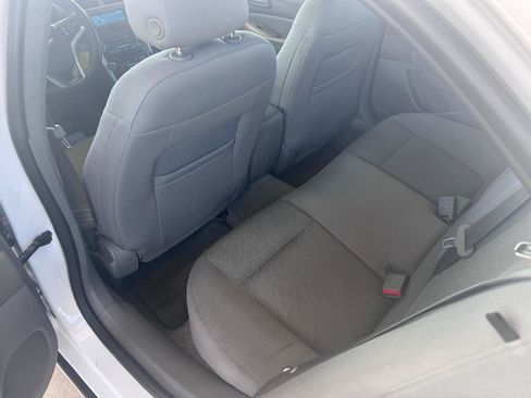 Used 2016 Chevrolet Malibu LS FWD image 7