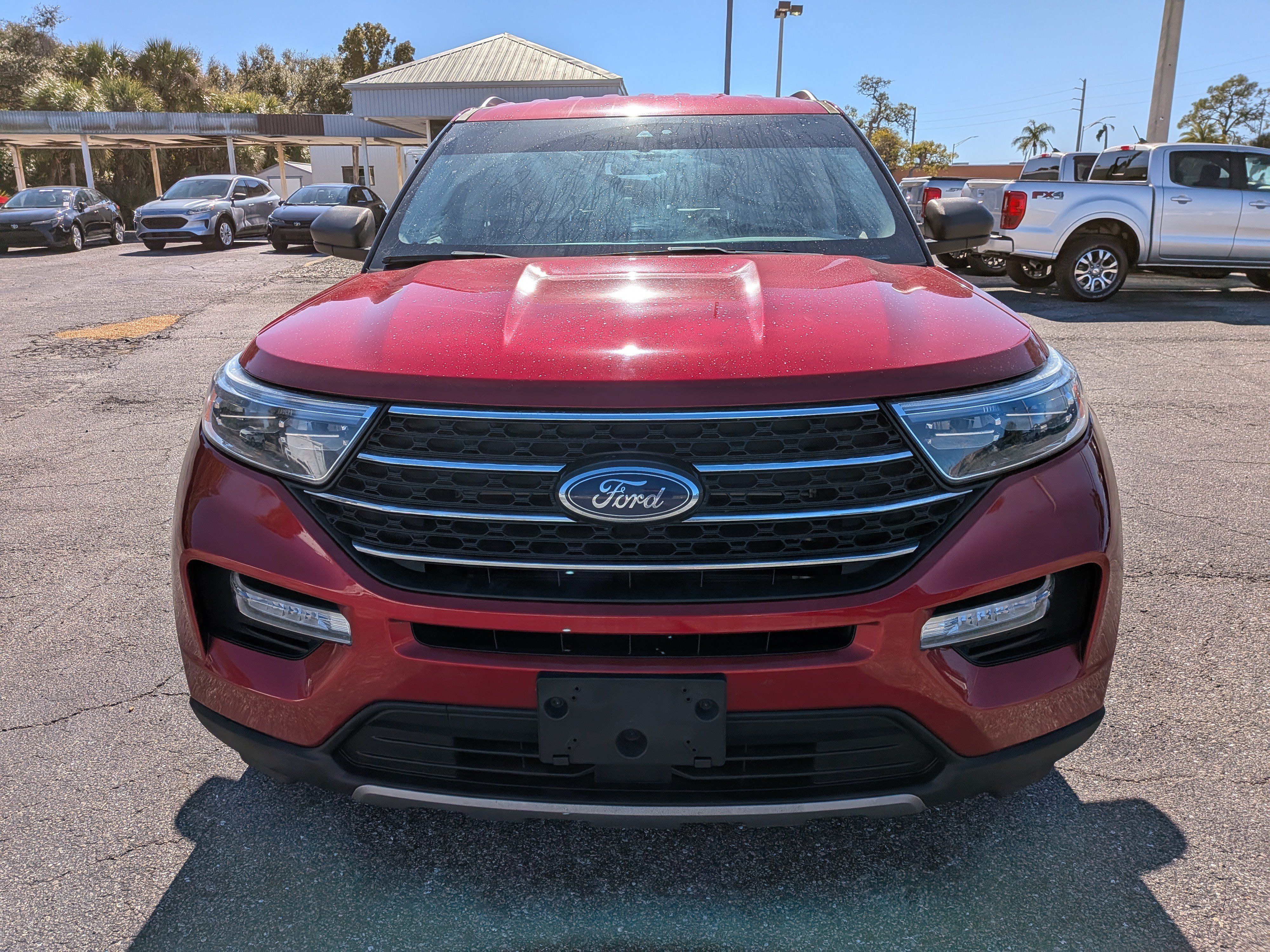 Used 2023 Ford Explorer XLT w/ Equipment Group 202A RWD image 9