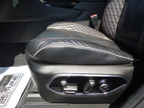 Used 2021 Jeep Grand Cherokee L Summit w/ Luxury Tech Group V image 27