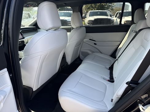 New 2026 Jeep Cherokee Limited AWD/4WD image 21