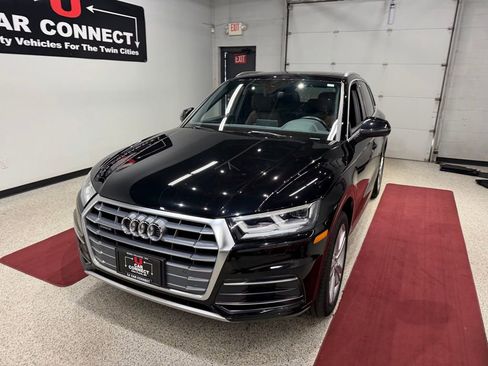 Used 2018 Audi Q5 2.0T Premium Plus w/ Premium Plus Package AWD/4WD image 4