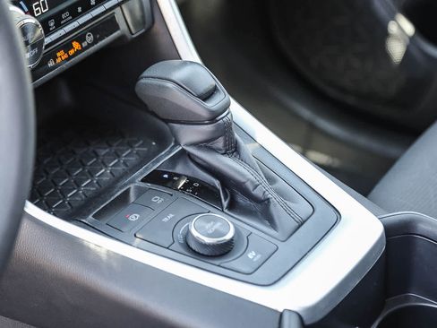 Certified 2025 Toyota RAV4 XLE AWD/4WD image 19