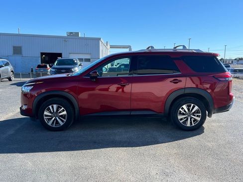 Used 2023 Nissan Pathfinder SL image 8