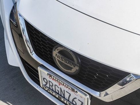 Used 2020 Nissan Versa S FWD image 14