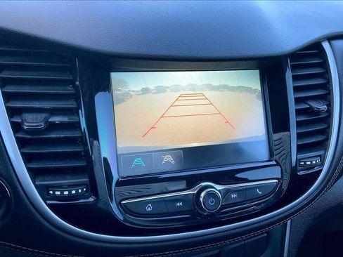 Used 2017 Chevrolet Trax LT w/ LT Convenience Package image 27