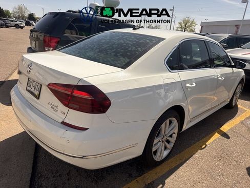 Used 2017 Volkswagen Passat 1.8T SE image 2