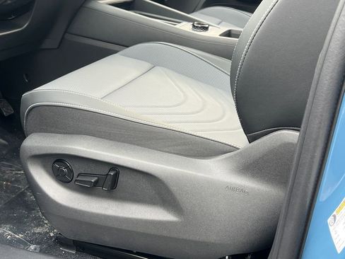 New 2026 Volkswagen Tiguan SE image 30