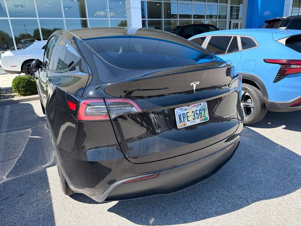 Used 2025 Tesla Model Y Long Range AWD/4WD image 4