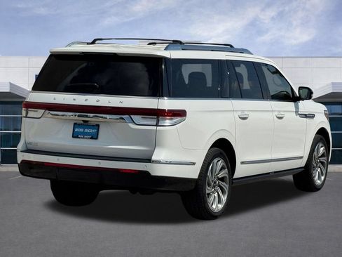 Used 2022 Lincoln Navigator L Reserve AWD/4WD image 37