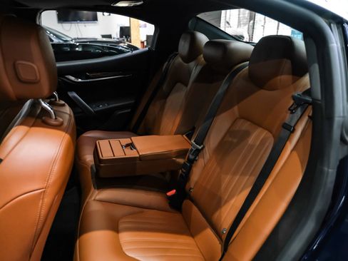 Used 2017 Maserati Ghibli RWD image 33