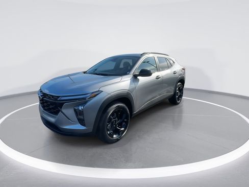 New 2026 Chevrolet Trax LT w/ Driver Confidence Package image 4