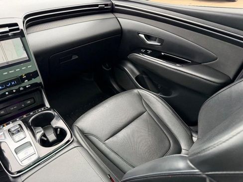 Used 2022 Hyundai Tucson Limited image 18
