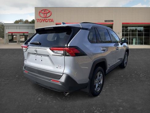 Certified 2025 Toyota RAV4 LE image 5