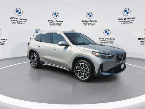 Used 2023 BMW X1 xDrive28i w/ Convenience Package AWD/4WD image 2